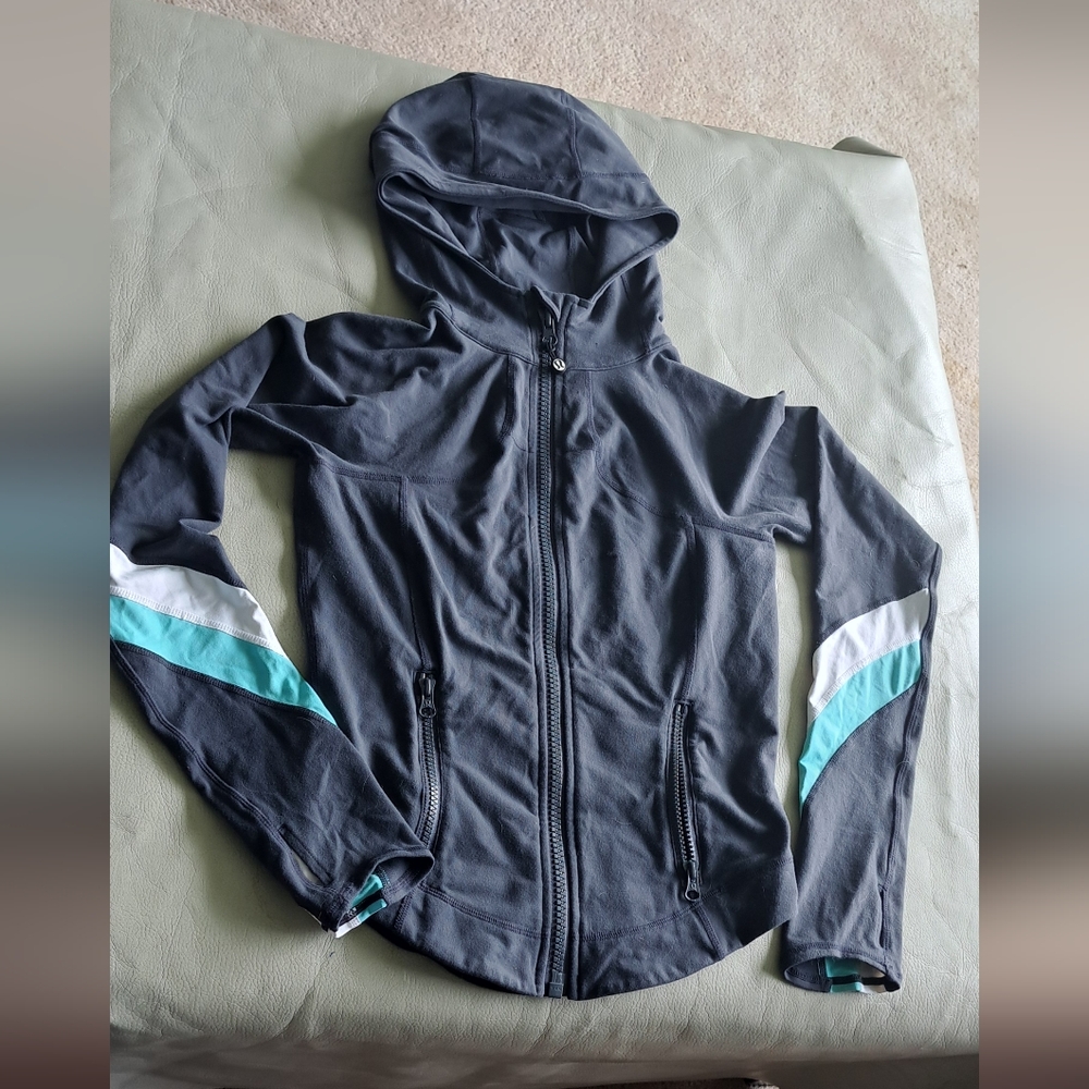 lululemon half moon jacket